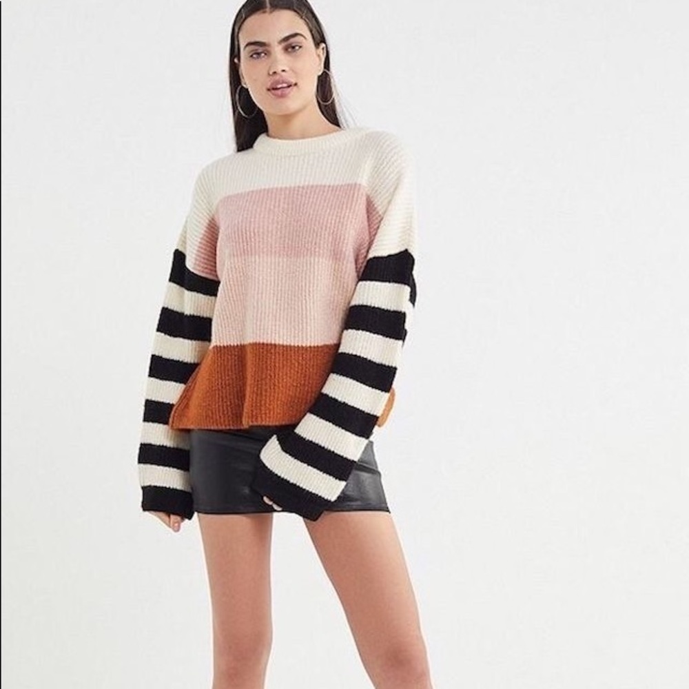 Urban outfitters Truly Madly Deeply  Sweater
